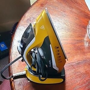 Power XL Cordless Iron & Steamer